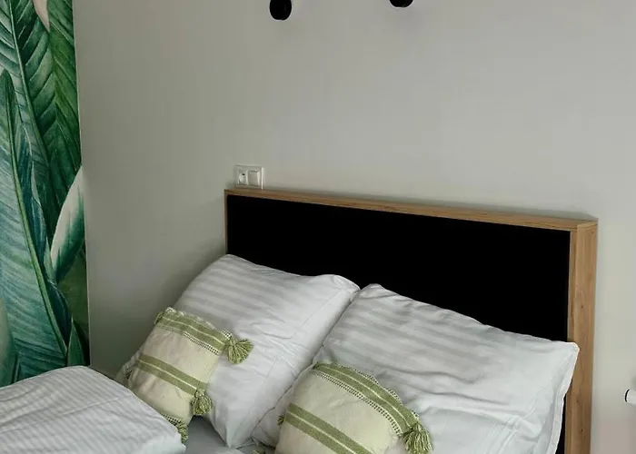 Mikroapartamenty Garden 3* Olesnica (Lower Silesia)